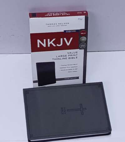nkjv-value-large-print-thinline-bible-charcoal