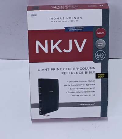 nkjv-giant-print-center-column-reference-bible