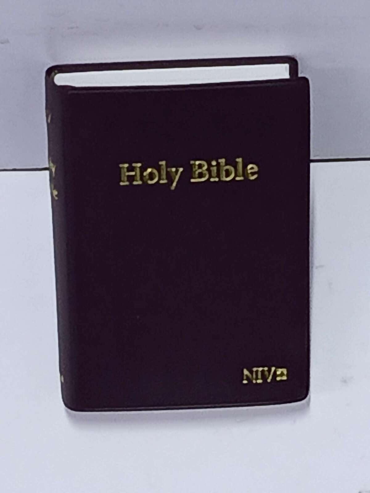 niv-small-soft-cover-3-1-2-5