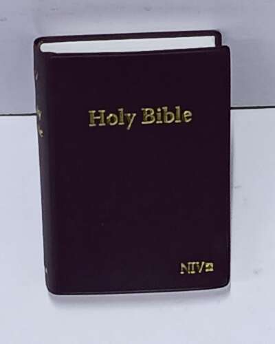niv-small-soft-cover-3-1-2-5