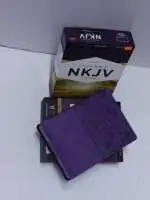 nkjv-study-bible-holman