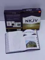 nkjv-study-bible-holman
