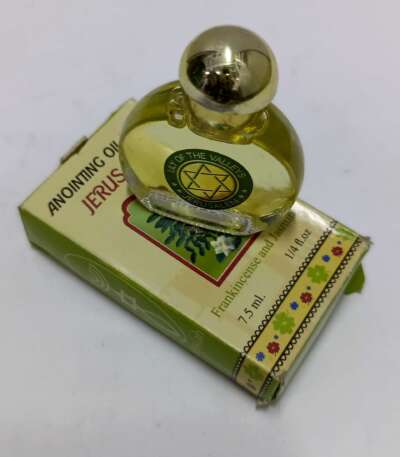 frankincense-and-jasmine-anointing-oil-1.5ml-rebirth