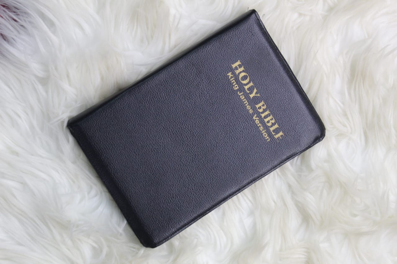 holy-bible-king-james-version-zip-cover-1050 holy-bible-king-james-version-zip-cover-1050