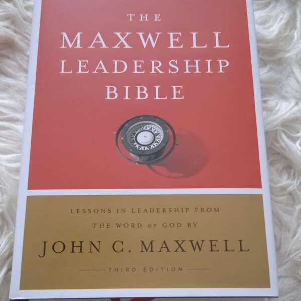 maxwell-leadership-bible-8290-i