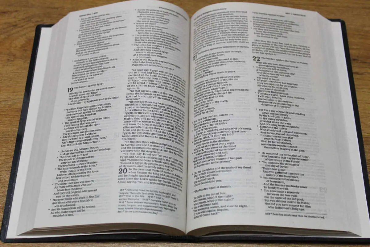nkjv-gift-and-award-bible-black-1900-ii