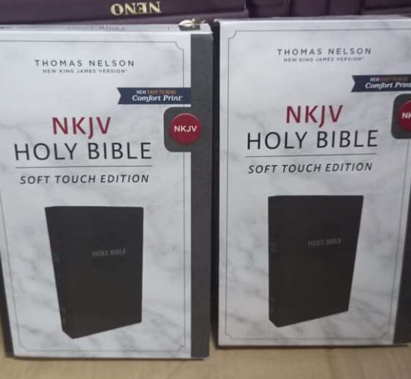 nkjv-holy-bible-soft-touch-edition-2800