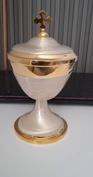 Ciborium for communion bread