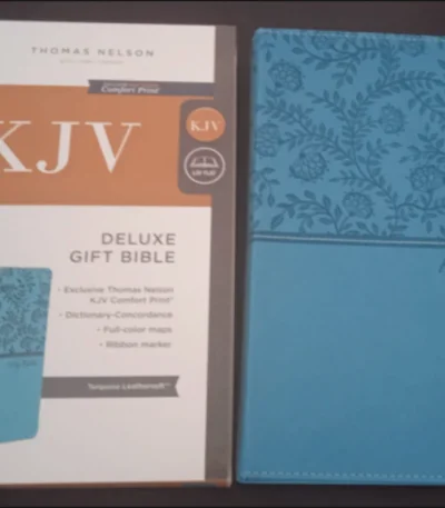 king-james-gift-deluxe-turquoise-cover